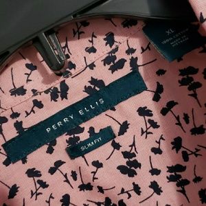Perry Ellis slim fit short sleeve dress shirt